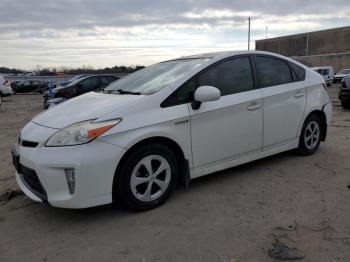  Salvage Toyota Prius