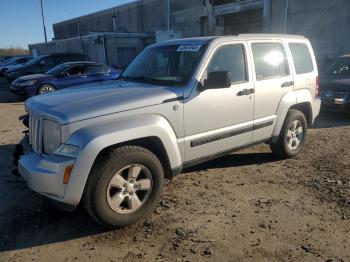  Salvage Jeep Liberty