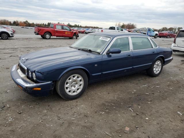  Salvage Jaguar Xj8