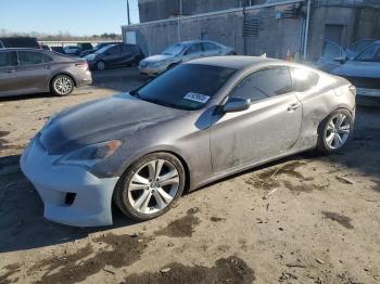  Salvage Hyundai Genesis