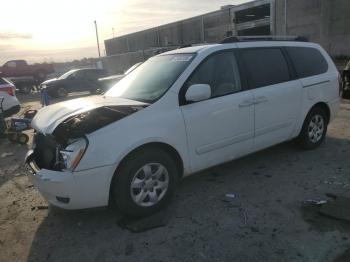  Salvage Kia Sedona