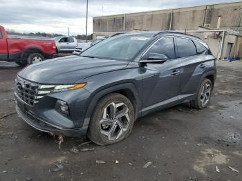  Salvage Hyundai TUCSON