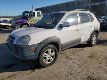  Salvage Hyundai TUCSON