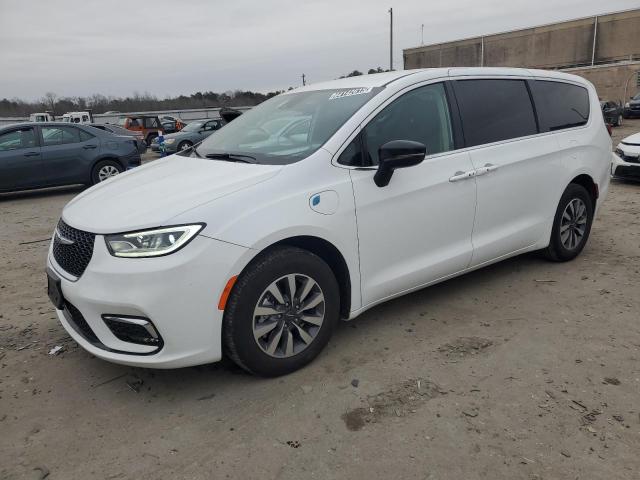  Salvage Chrysler Pacifica