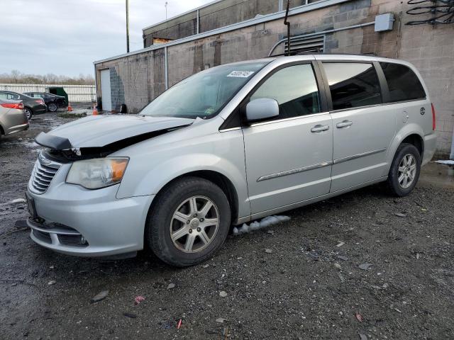  Salvage Chrysler Minivan