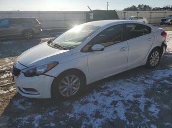  Salvage Kia Forte