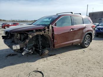  Salvage Toyota Highlander