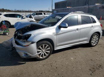  Salvage Mitsubishi Outlander