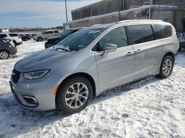  Salvage Chrysler Pacifica