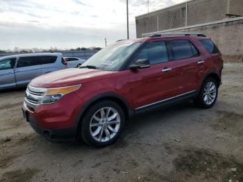  Salvage Ford Explorer