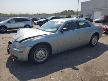  Salvage Chrysler 300