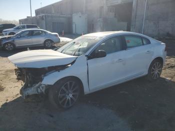  Salvage Volvo S60