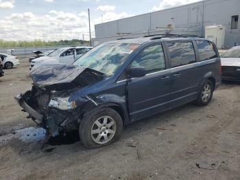  Salvage Chrysler Minivan