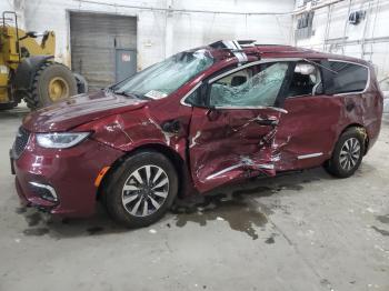  Salvage Chrysler Pacifica