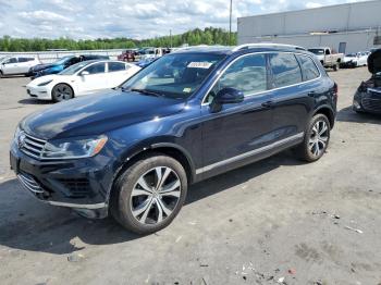  Salvage Volkswagen Touareg