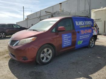  Salvage Toyota Sienna