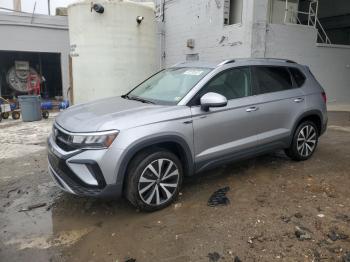  Salvage Volkswagen Taos