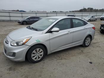  Salvage Hyundai ACCENT