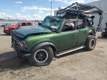  Salvage Ford Bronco