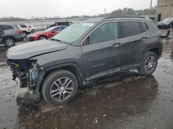  Salvage Jeep Compass