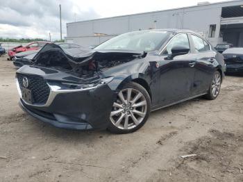  Salvage Mazda 3