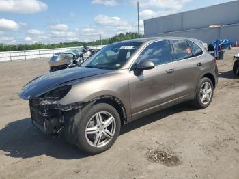  Salvage Porsche Cayenne