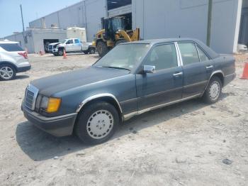  Salvage Mercedes-Benz 300-Class