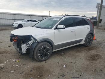  Salvage Kia Niro