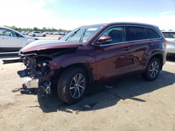  Salvage Toyota Highlander