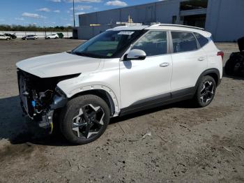  Salvage Kia Seltos