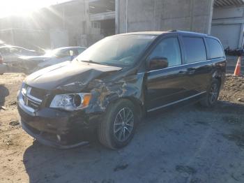  Salvage Dodge Caravan