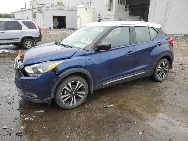  Salvage Nissan Kicks