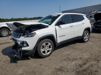  Salvage Jeep Compass