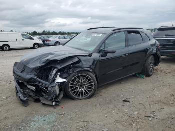  Salvage Porsche Cayenne