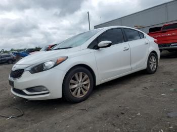  Salvage Kia Forte