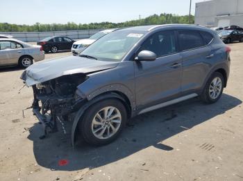  Salvage Hyundai TUCSON
