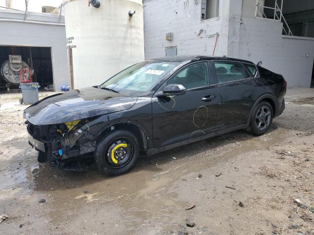  Salvage Kia K4 Lx