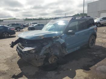  Salvage Ford Bronco