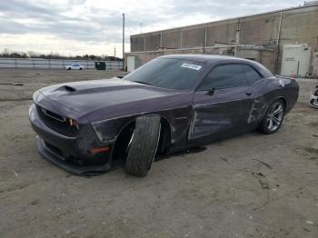  Salvage Dodge Challenger