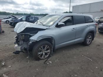  Salvage Toyota Highlander