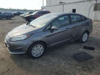  Salvage Ford Fiesta