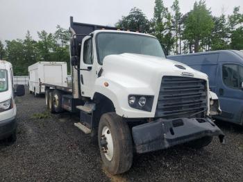  Salvage Freightliner 114sd