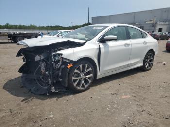 Salvage Chrysler 200