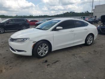  Salvage Chrysler 200