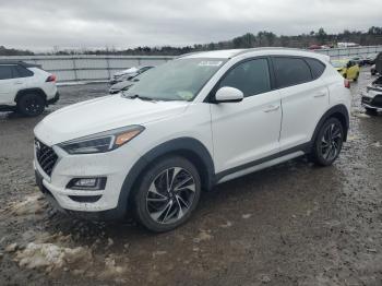  Salvage Hyundai TUCSON
