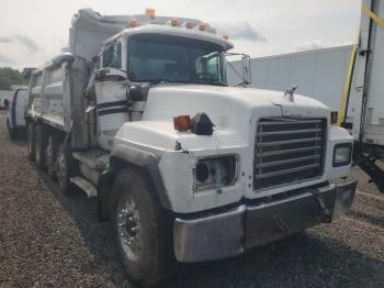  Salvage Mack 600 Rd600
