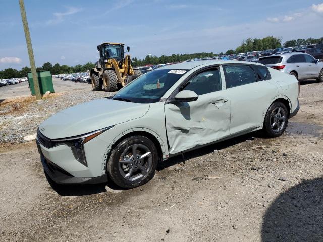  Salvage Kia K4 Lx