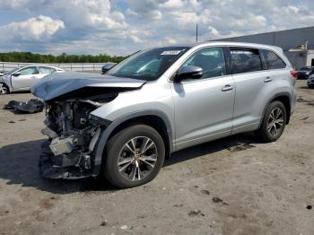  Salvage Toyota Highlander