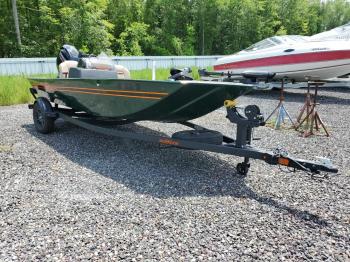  Salvage Tracker 16 Classic