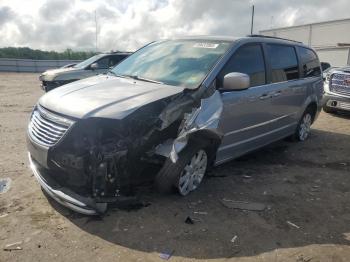  Salvage Chrysler Minivan